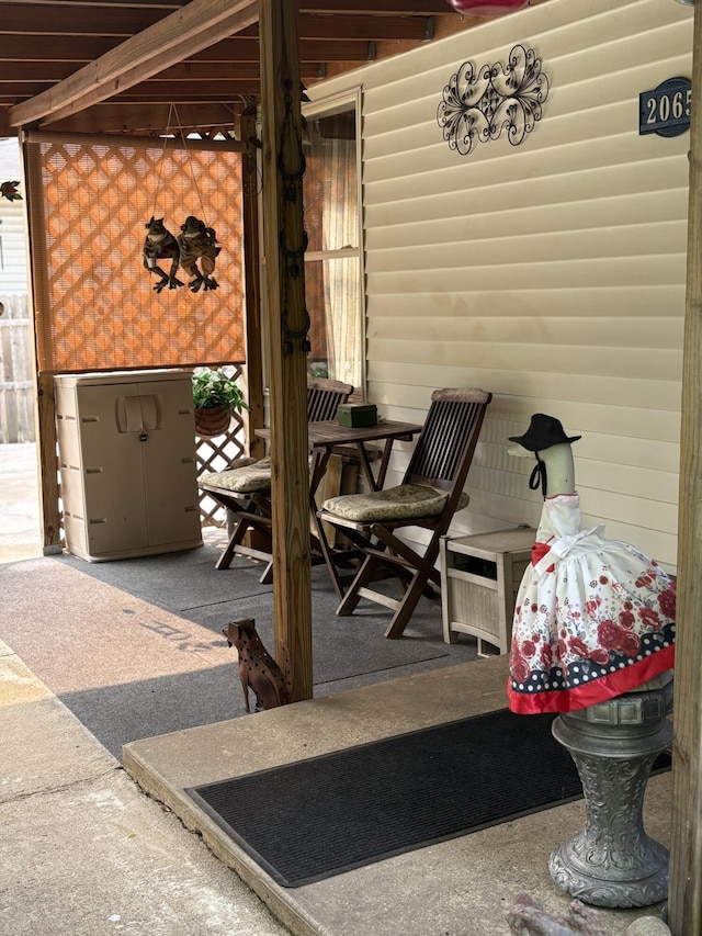 2065 Reggie Dr, Benton Harbor, MI 49022 - view of patio / terrace