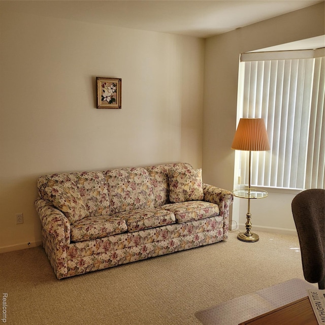 22865 Woodcreek Dr, Taylor, MI 48180 - living area featuring carpet