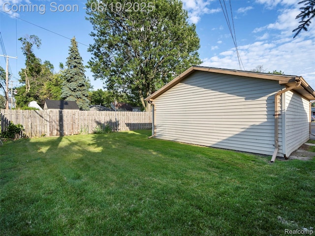 436 Orchard St, Wyandotte, MI 48192 - view of yard