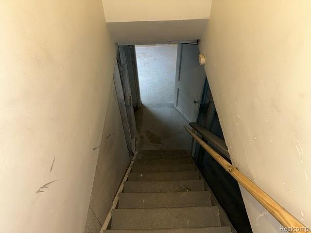 19670 Mccormick St, Detroit, MI 48224 - view of stairway