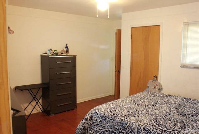 29150 Geraldine Ct, Warren, MI 48093 - bedroom featuring dark wood-style flooring