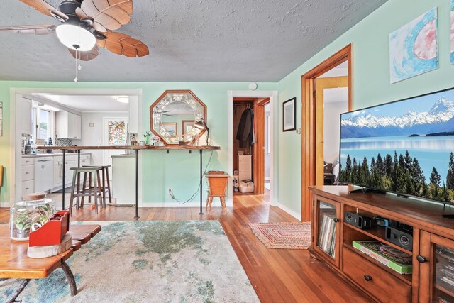 821 Indian Trail Blvd, Traverse City, MI 49686 - photo 9