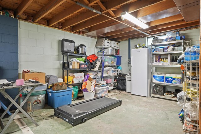 821 Indian Trail Blvd, Traverse City, MI 49686 - photo 25