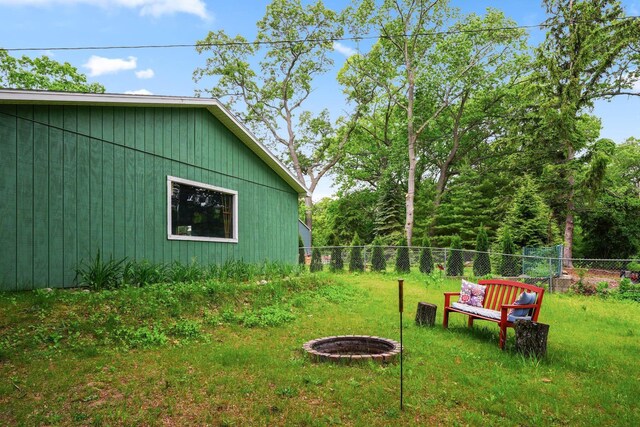 821 Indian Trail Blvd, Traverse City, MI 49686 - photo 30
