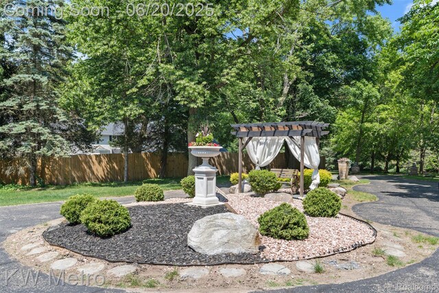 5772 N Rochester Rd, Rochester, MI 48306 - photo 4