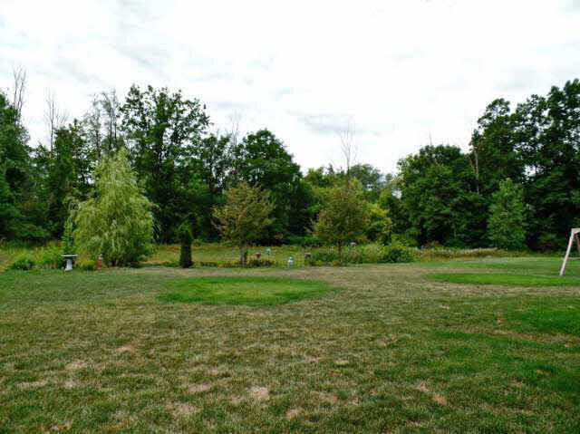 6296 Moonstone Dr, Grand Blanc, MI 48439 - view of grassy yard
