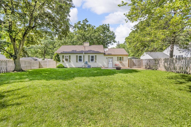 1603 Park Rd, Jackson, MI 49203 - rear view of property featuring a fenced backyard