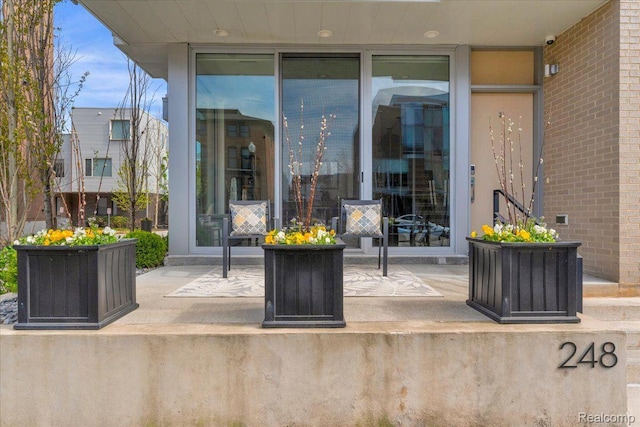 248 Alfred St, Detroit, MI 48201 - view of patio