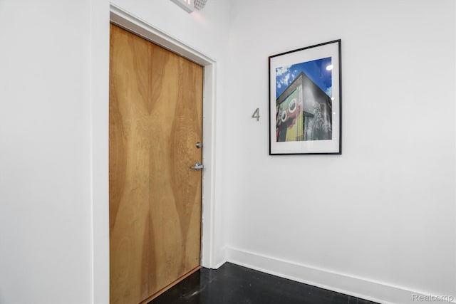 2843 E Grand Blvd Unit 4, Detroit, MI 48211 - entryway with baseboards and finished concrete floors