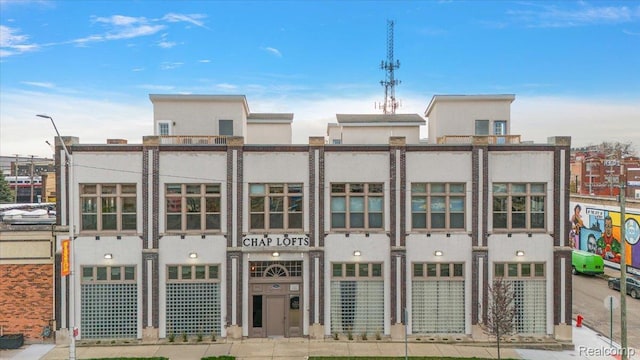 2843 E Grand Blvd Unit 4, Detroit, MI 48211 - view of building exterior
