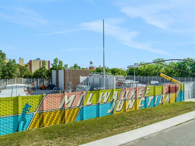 2843 E Grand Blvd Unit 4, Detroit, MI 48211 - view of community