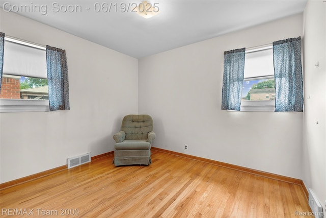 6514 Maple St, Dearborn, MI 48126 - unfurnished room with wood finished floors and baseboards