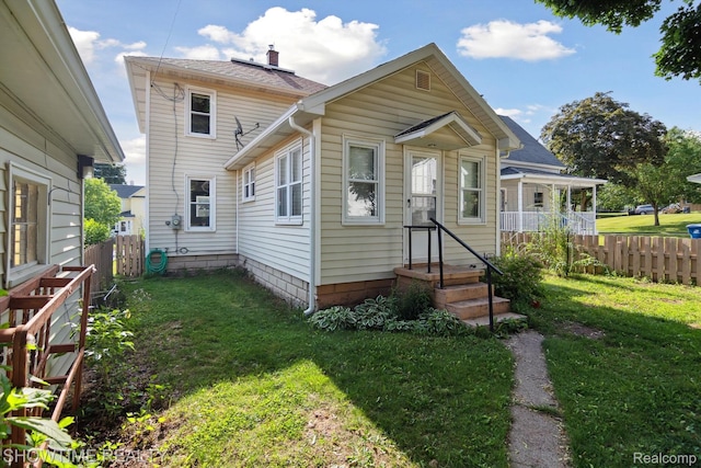 34 Charles St, Hillsdale, MI 49242 - view of front facade