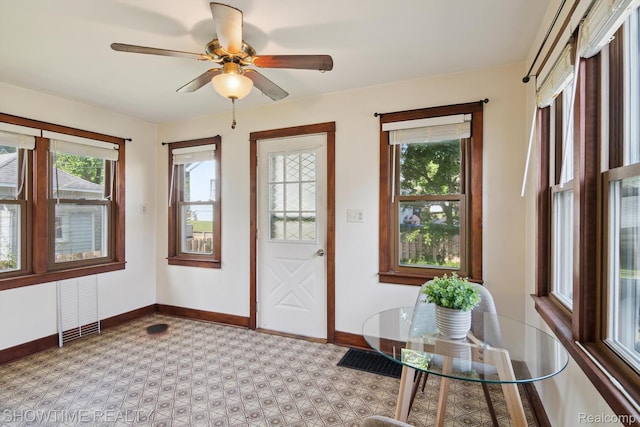 34 Charles St, Hillsdale, MI 49242 - view of sunroom / solarium