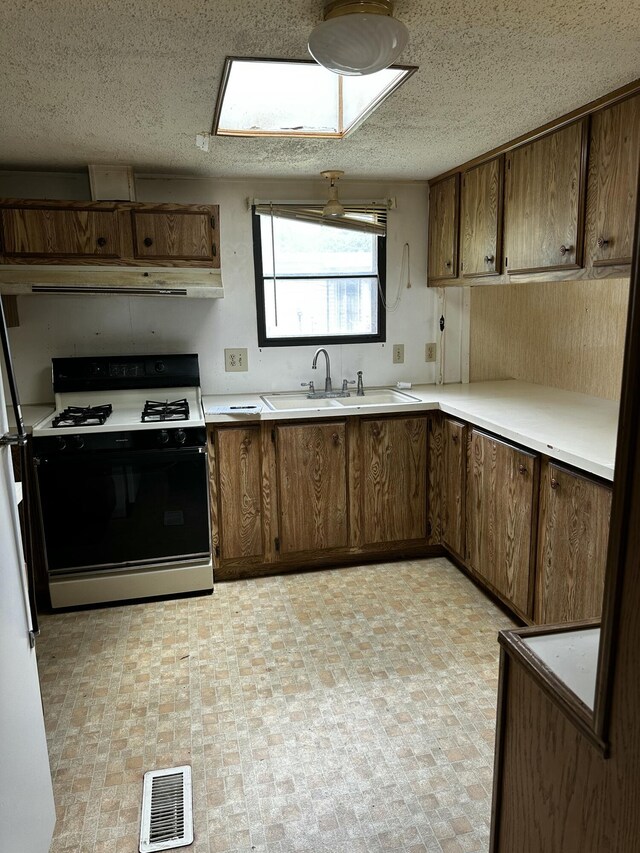 411 Aquaview Dr, Oxford, MI 48371 - photo 6