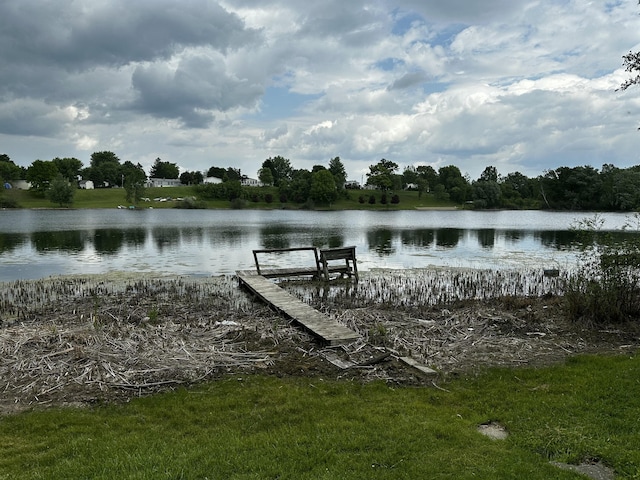 411 Aquaview Dr, Oxford, MI 48371 - photo 2
