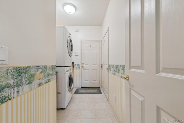 1921 Dunham Dr, Rochester, MI 48306 - laundry room featuring stacked washer / drying machine and wallpapered walls