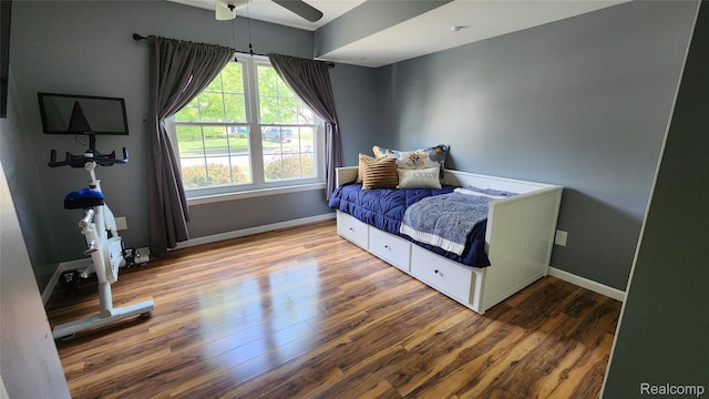 29390 Juniper St, Trenton, MI 48183 - bedroom with wood finished floors and baseboards