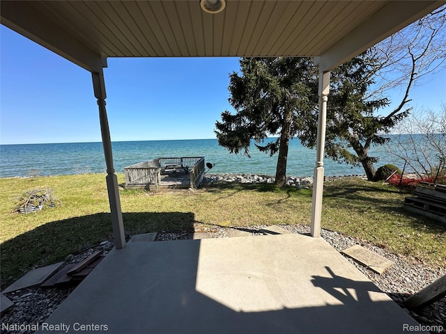 1390 N US-23, East Tawas, MI 48730 - view of patio featuring a water view
