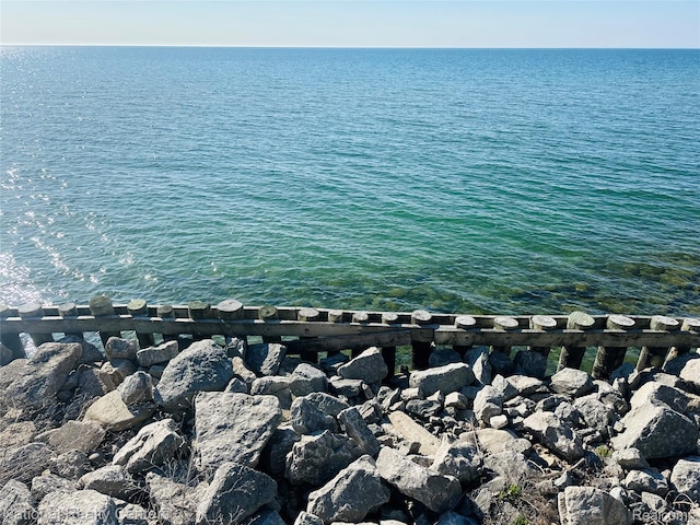 1390 N US-23, East Tawas, MI 48730 - water view