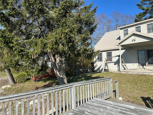 1390 N US-23, East Tawas, MI 48730 - view of deck