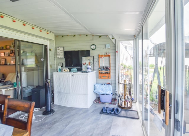 61626 Colony Bay Dr Unit 15, Cassopolis, MI 49031 - view of sunroom / solarium