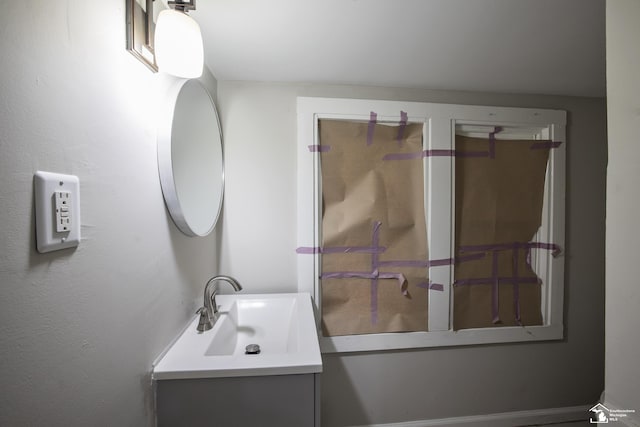 901 Chicago Blvd, Detroit, MI 48202 - bathroom with vanity