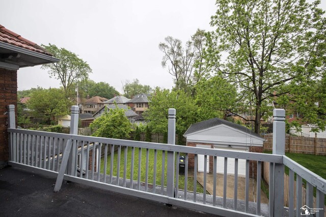 901 Chicago Blvd, Detroit, MI 48202 - view of patio featuring an outbuilding
