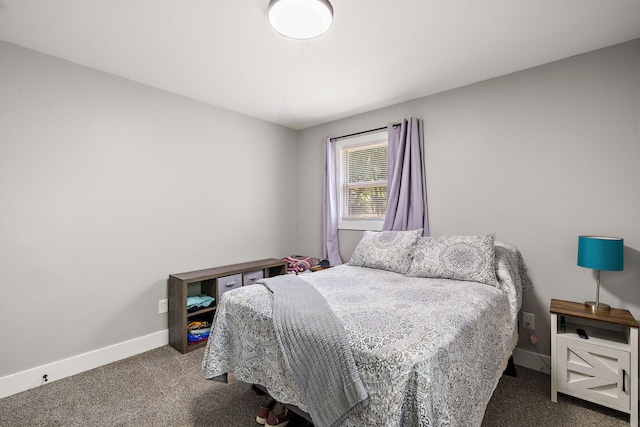 645 Amity Ave, Muskegon, MI 49442 - bedroom featuring carpet floors and baseboards