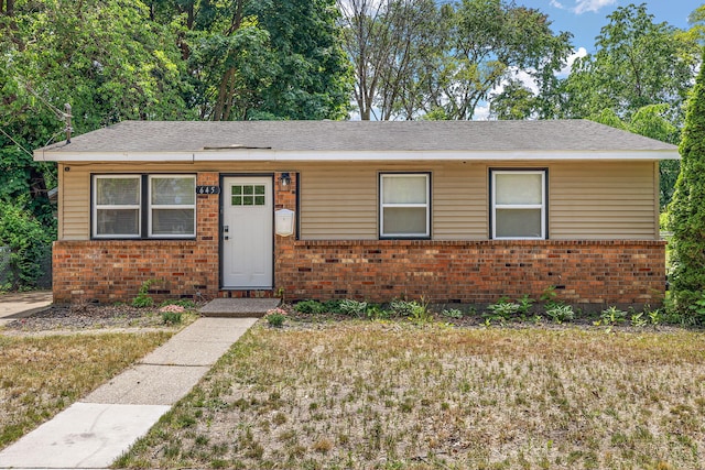645 Amity Ave, Muskegon, MI 49442 - single story home featuring brick siding, crawl space, and a front yard