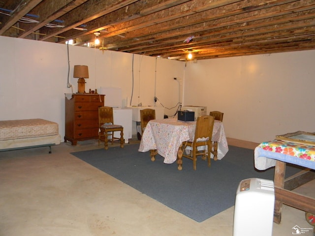 6864 Hazeldell Dr, Temperance, MI 48182 - view of unfinished below grade area