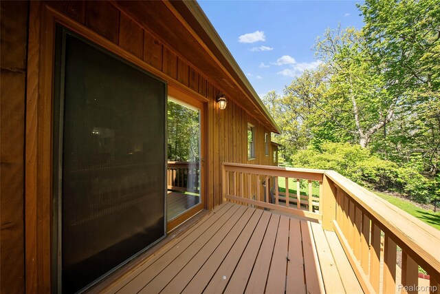 8206 Saint James Ct, Grosse Ile, MI 48138 - view of deck