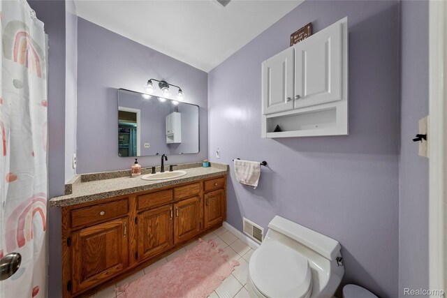8206 Saint James Ct, Grosse Ile, MI 48138 - full bath featuring vanity and tile patterned flooring
