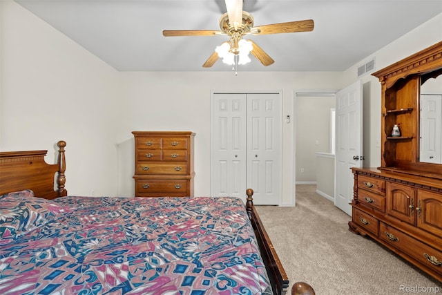 2896 Chippewa Ct, Troy, MI 48085 - bedroom featuring light colored carpet, a closet, and ceiling fan