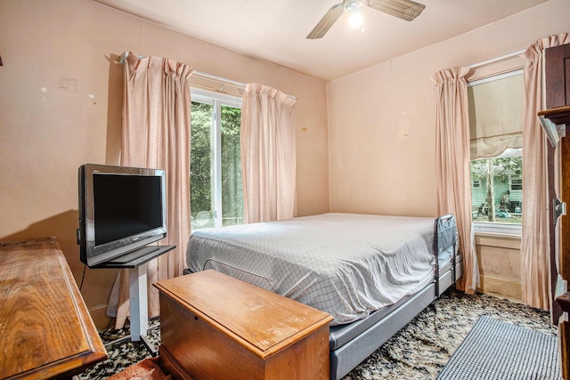 52 Roseneath Ave, Battle Creek, MI 49037 - bedroom with a ceiling fan