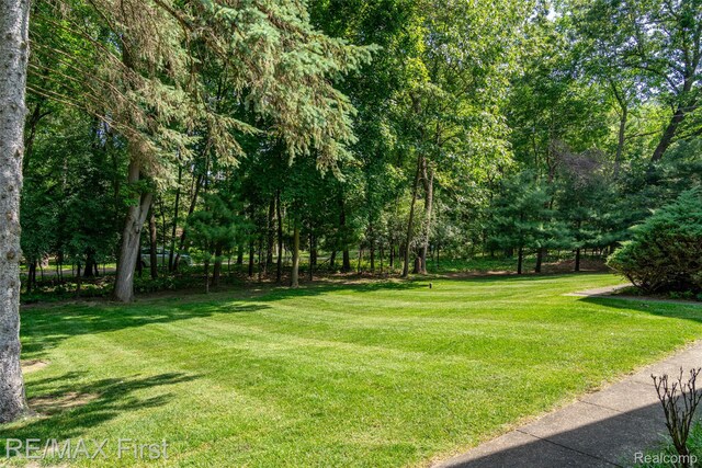 3407 Woodlea Dr, Ann Arbor, MI 48103