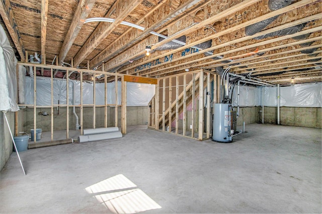 5698 Landrum Trl, Portage, MI 49024 - unfinished below grade area featuring gas water heater