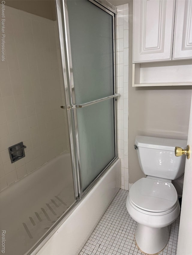 5378 Breeze Hill Pl Apt 32, Troy, MI 48098 - full bath with tile patterned flooring and combined bath / shower with glass door