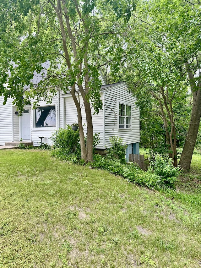 1478 Allen Ave, Muskegon, MI 49442 - view of grassy yard