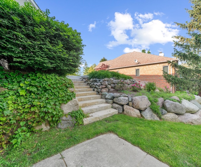5011 Rockaway Ln, Clarkston, MI 48348 - view of yard
