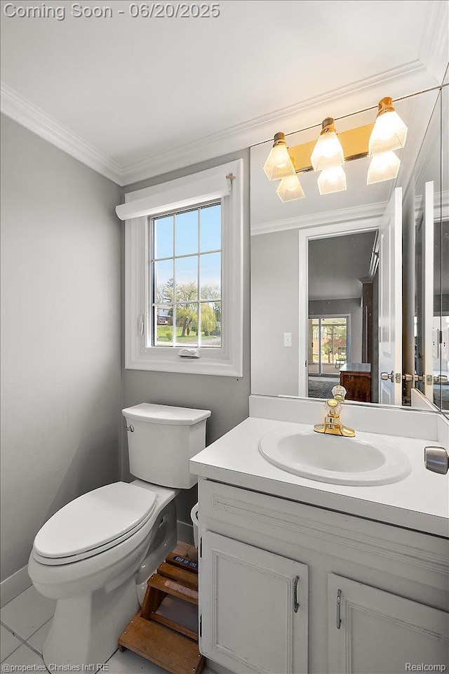 4160 Dawn Ln, West Bloomfield, MI 48323 - bathroom featuring vanity and ornamental molding