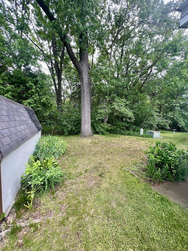 2701 Huizenga St Trlr # 4, Norton Shores, MI 49444 - view of green lawn