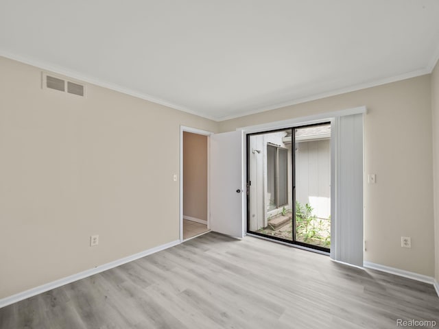 1829 Golf Ridge Dr, Bloomfield Hills, MI 48302 - unfurnished room featuring light wood finished floors and crown molding