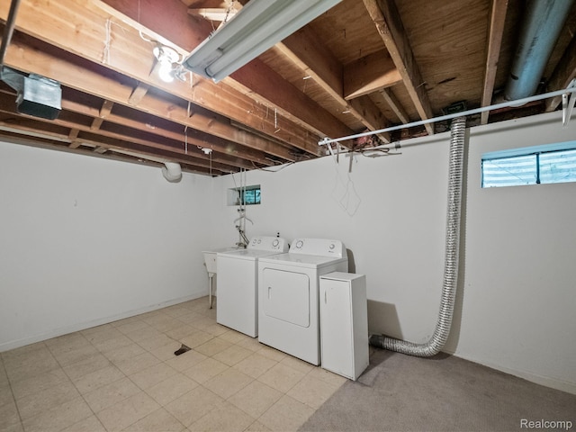 1829 Golf Ridge Dr, Bloomfield Hills, MI 48302 - washroom with washer and dryer