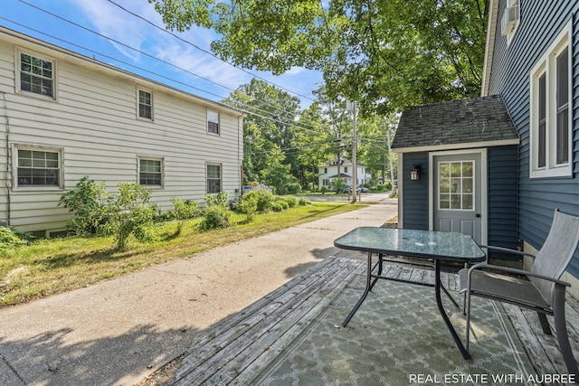 537 Graafschap Rd, Holland, MI 49423 - view of patio / terrace