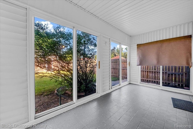 5500 Harvard Rd, Detroit, MI 48224 - unfurnished sunroom featuring tile patterned floors