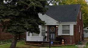 20290 Greydale Ave, Detroit, MI 48219 - bungalow-style home with a front yard