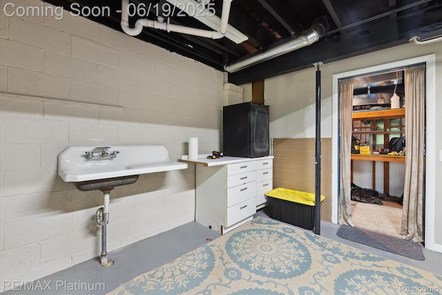 10071 Denton Hill Rd, Fenton, MI 48430
