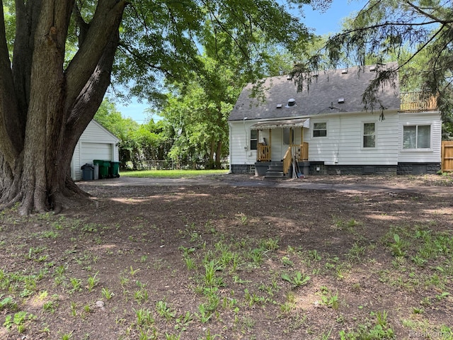 28905 Hennepin St, Dearborn Heights, MI 48135 - back of house featuring a shingled roof