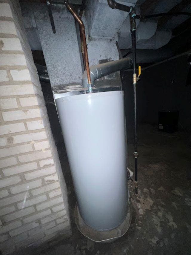 3501 Fleming Rd, Flint, MI 48504 - utility room with gas water heater